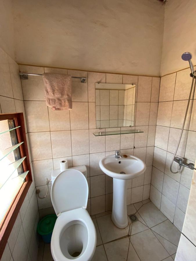 Lycee Picot De Cloriviere Dont Les Revenus Financent L'Education Des Eleves Appartement Antsirabe Buitenkant foto
