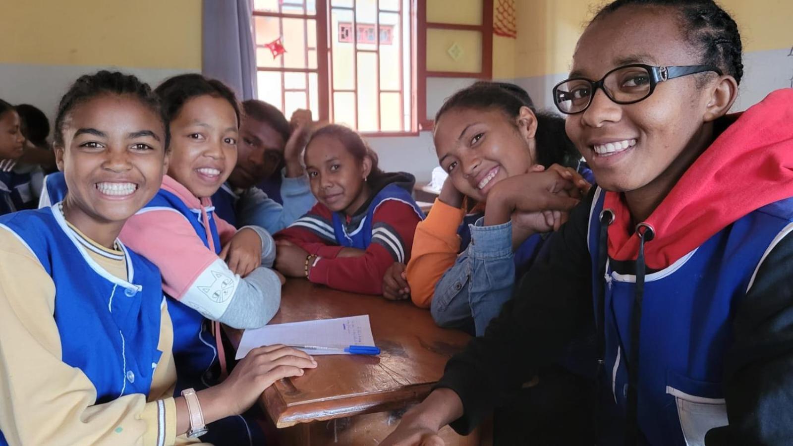 Lycee Picot De Cloriviere Dont Les Revenus Financent L'Education Des Eleves Appartement Antsirabe Buitenkant foto